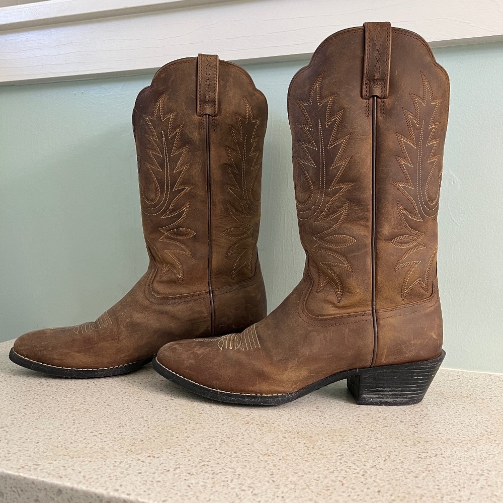 Women's Ariat Heritage Cowboy Boots Leather Mid-rise